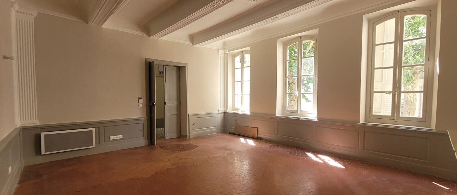 Menuiseries en bois posées et finies par FD CONCEPT'